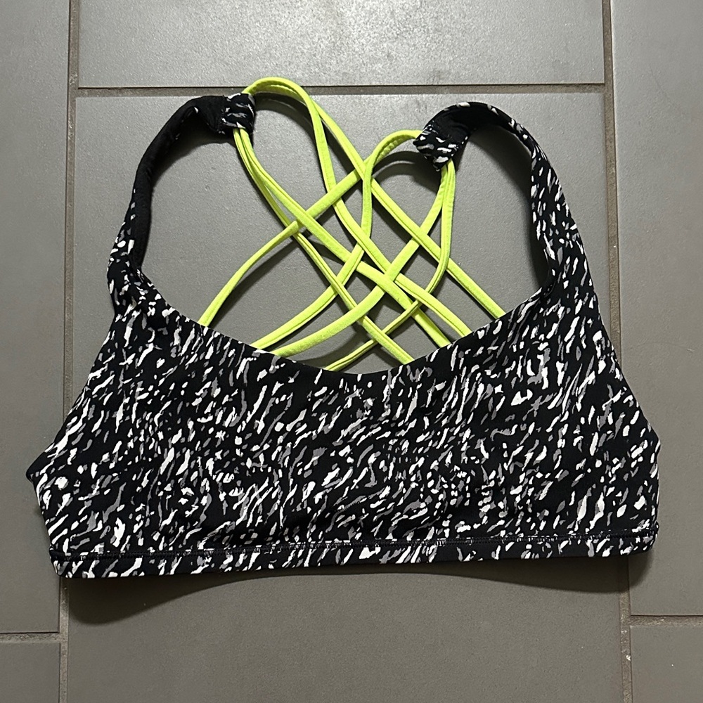 Lululemon Free to be Wild Bra Size 8